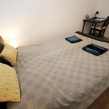 Etoile Apartment *